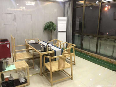 華璽房地產(chǎn)經(jīng)紀(jì) 專業(yè)與信賴，構(gòu)筑理想家園的橋梁